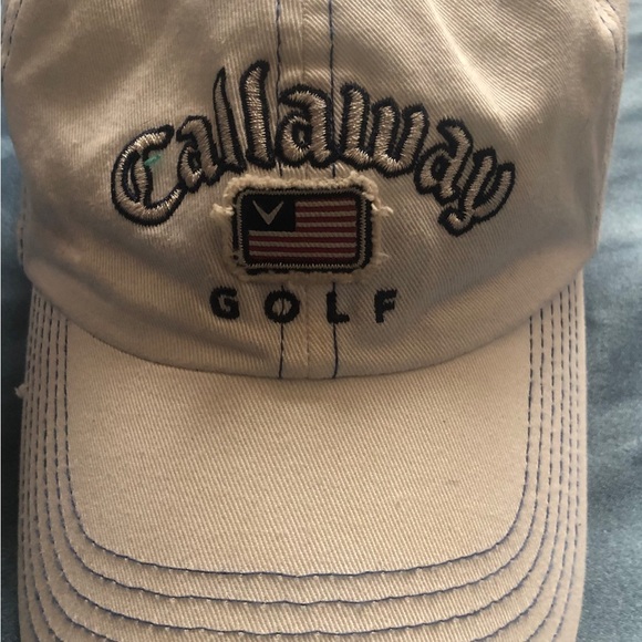 Callaway Other - Callaway Tan Golf Hat with Embroidered Logo